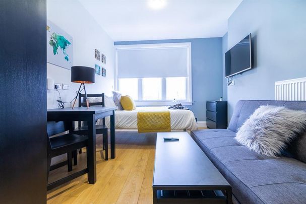 Studio to rent - Photo 1