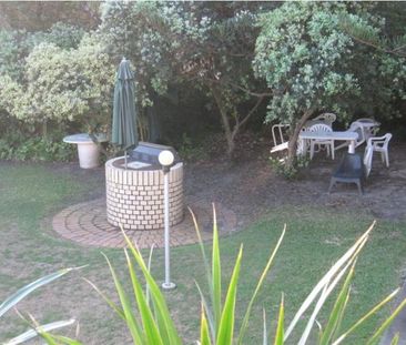 Beachside Bliss - Ground Floor 3-Bedroom Unit at Buddina Beach - Photo 5