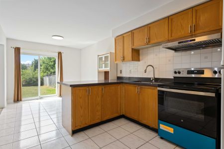 For Lease - 107 Joycedale Street Unit# Upper, Markham, Ontario - Photo 3