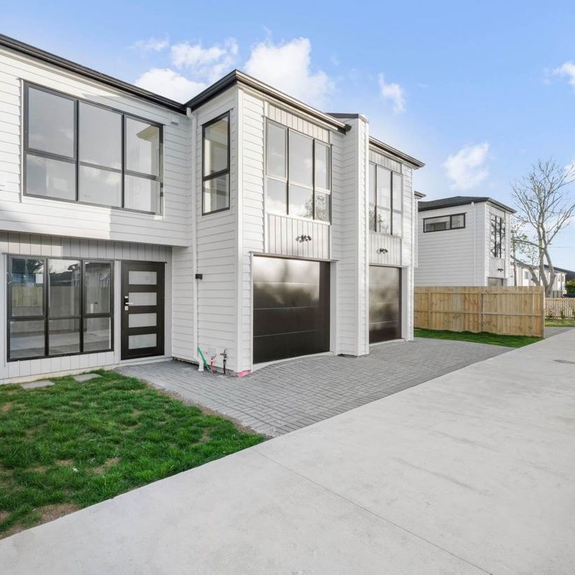 Stylish & Brand New In Central Papatoetoe - Photo 1