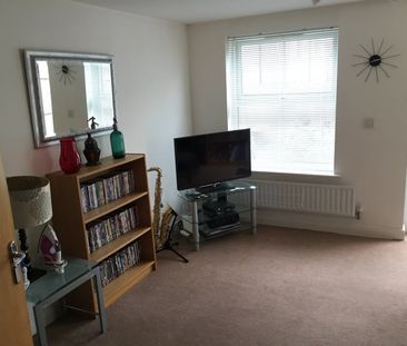 Room in a Shared House, Barter Close, BS15 - Photo 2