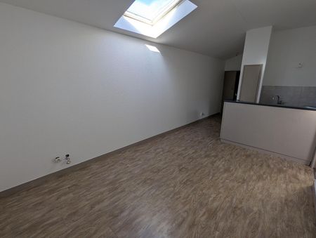 Location Appartement 2 pièces 43m² CLERMONT FERRAND 63100 - Photo 4