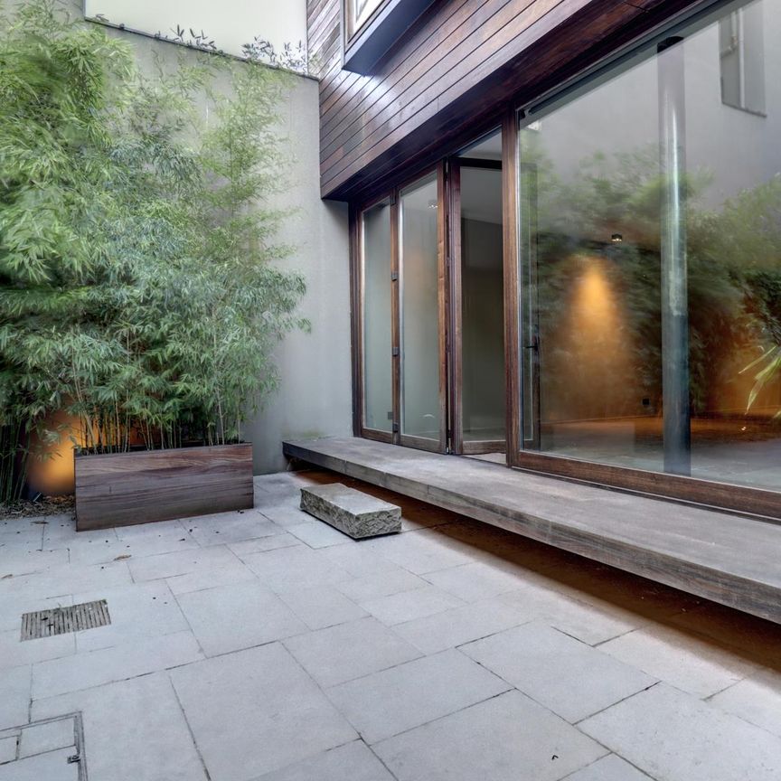 House - for rent - Photo 1