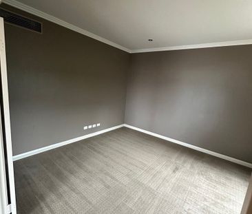 Scarborough - Photo 4