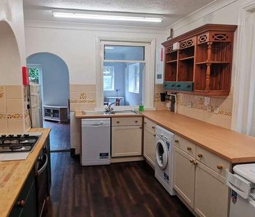 Bedroom Detached House In Winton, BH9 - Photo 4