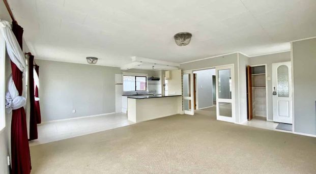 Family Home Goodwood Heights - Photo 1