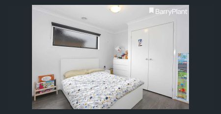 Stunning Home - Photo 3