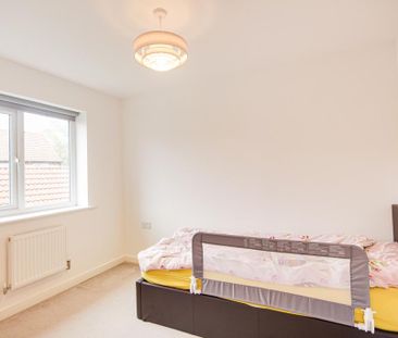 3 bedroom terraced house to rent - Photo 2