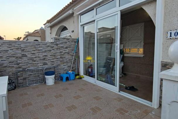 GROUND FLOOR APARTMENT 4 BEDROOMS IN TORREVIEJA - Photo 1