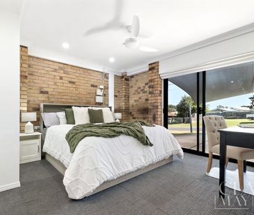 4 Bedroom home with solar! - Photo 4