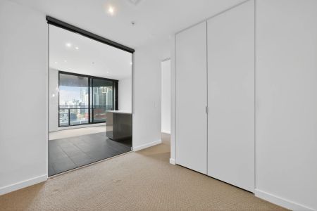 Central living at Swanston Square - Photo 2