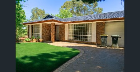 Light, Bright & Freshly Painted Home Near Schools and Shop - Photo 3