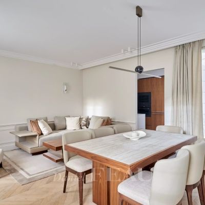 Appartement à louer à Paris 8Ème - Photo 1