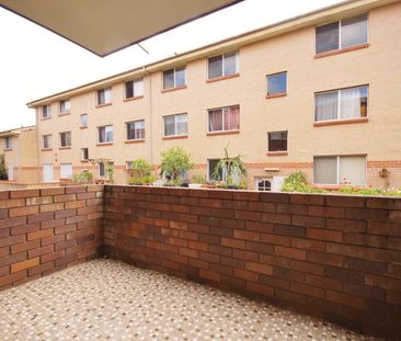 Located in a Popular Complex Close To All. - Photo 4