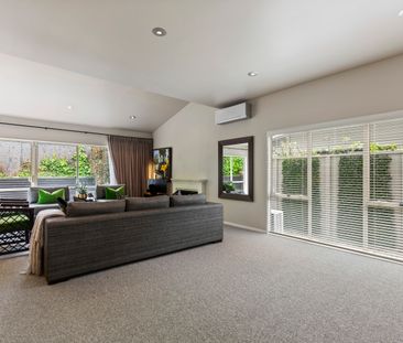 Executive Family Living - Photo 4