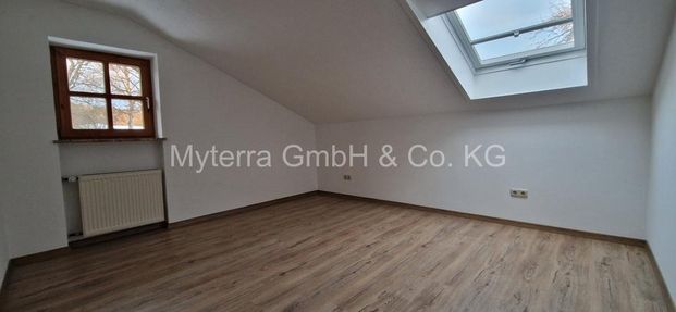 Dachgeschosswohnung mit traumhafter Aussicht - Photo 1