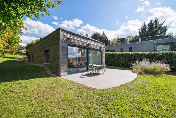 Maison individuelle pieds dans l'eau - Photo 1