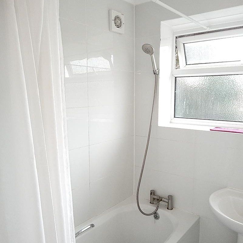 Swinburne Road - Photo 1