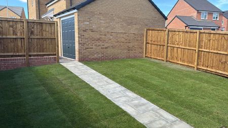 3 bedroom detached house to rent - Photo 4