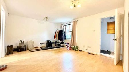 Top Common, Warfield, Berkshire, RG42 - Photo 5
