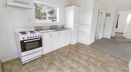 Freshly updated 3 bedroom home in prime Papatoetoe location! - Photo 5