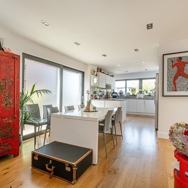 5 bedroom detached house to rent - Photo 1