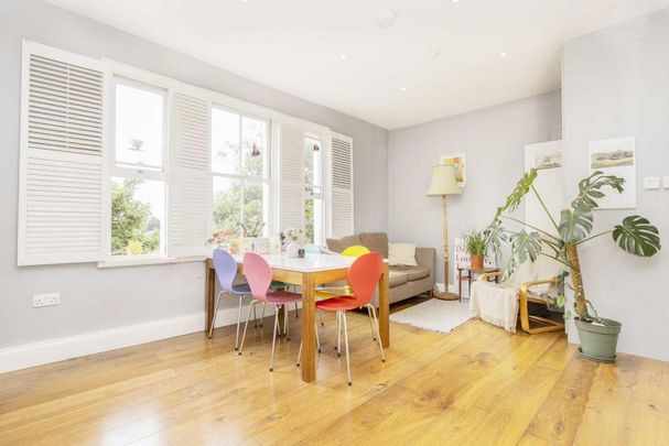 4 bedroom flat to rent - Photo 1