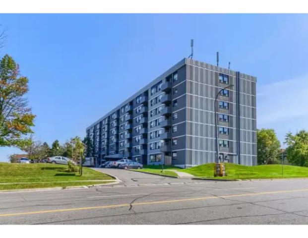 145 & 147 Wellington St. | 147 Wellington St., Aurora - Photo 1