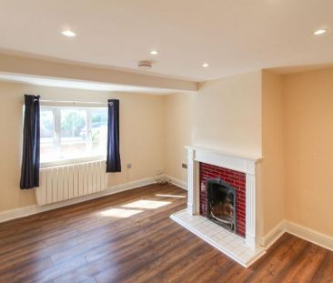 2 bedroom end of terrace house to rent - Photo 6