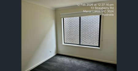 Flexible Family Living in a Prime Location! - Photo 5