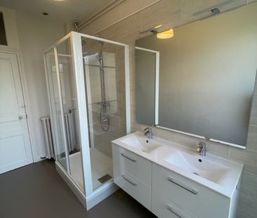 Location Appartement 5 pièces 144m² MELUN 77000 - Photo 5