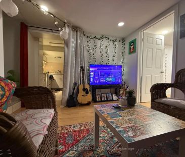 20 Castlebury Crescent N #Basement - Photo 1