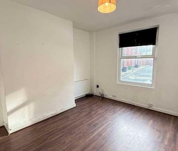 Cleveleys Road, LS11 - Photo 6