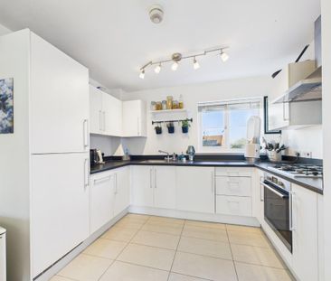 2 bedroom semi-detached house to rent - Photo 6