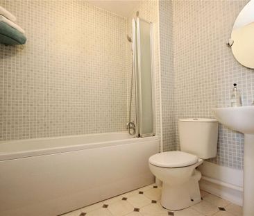 2 bedroom terraced house to rent - Photo 3