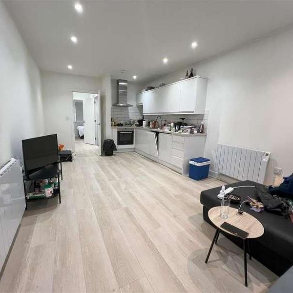 Newmarket Road, Cambridge, CB5 - Photo 1