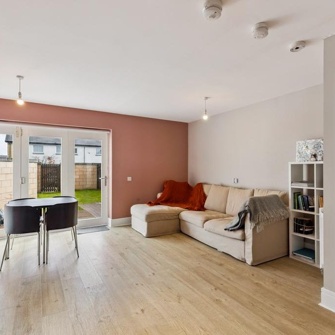 2 bedroom terraced house to rent - Photo 1