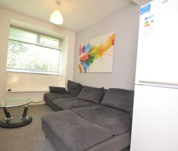 5 bedroom semi-detached house to rent - Photo 1