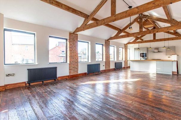 3 bedroom maisonette to rent - Photo 1