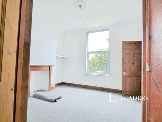 3 bedroom terraced house to rent - Photo 1