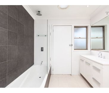 1 Bedroom with Large Attic Space! - Photo 4