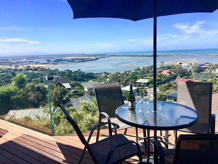 Penthouse flat. Amazing sea & mountain views - Photo 2