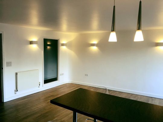 1 Bed Flat, Green Lanes, N16 - Photo 1