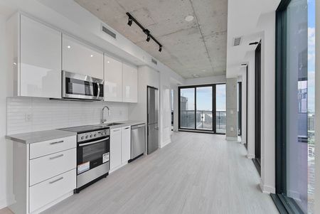 For Lease - 284 King Street Unit# 2504, Toronto, Ontario - Photo 2