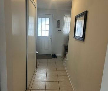 For Lease - 25 Srigley (Entire House) Street, Barrie, Ontario - Photo 5