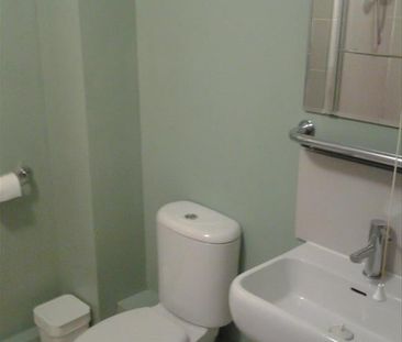 1 Bed Maisonette, Clipper View, B16 - Photo 4