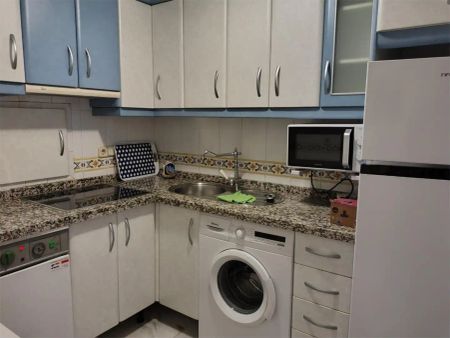 Piso de alquiler en Calle Laguna Larga, 1, Camino de los Neveros - Serrallo - Foto 5