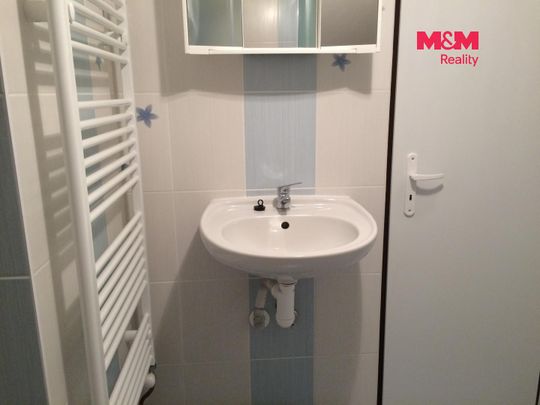 Pronájem bytu 1+kk a garsoniéry 38 m² - Photo 1
