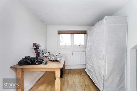 Grosvenor Studios, Maybury Gardens, Willesden Green, London, NW10 - Photo 3
