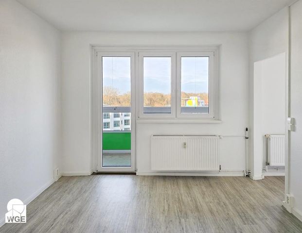Schöne helle Wohnung! - Foto 1